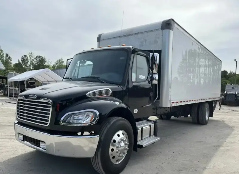 2022 Freightliner M2 photo 1