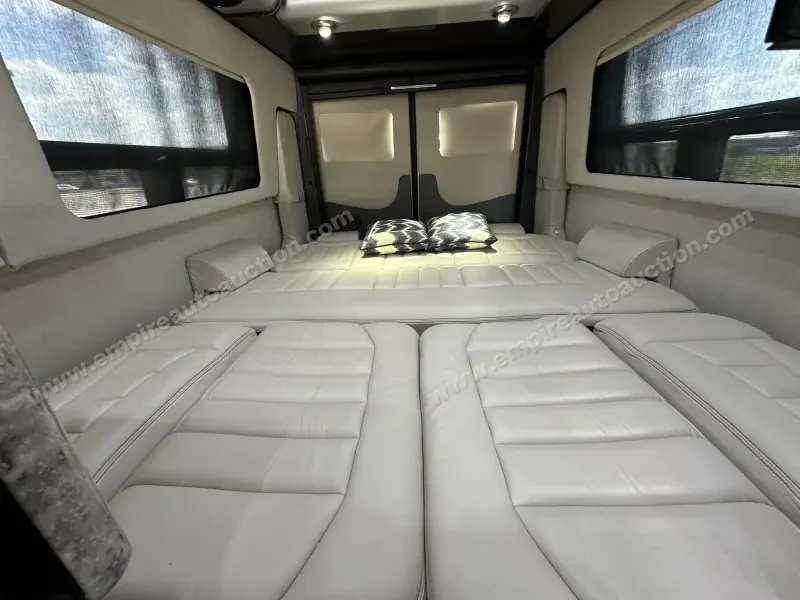 2016 Airstream Interstate EXT Grand Tour Series photo 3