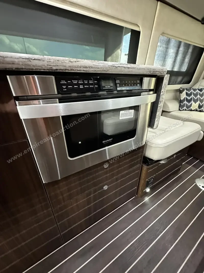 2016 Airstream Interstate EXT Grand Tour Series photo 12