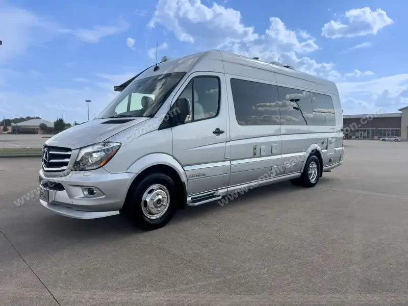 2016 Airstream Interstate EXT Grand Tour Series photo 32