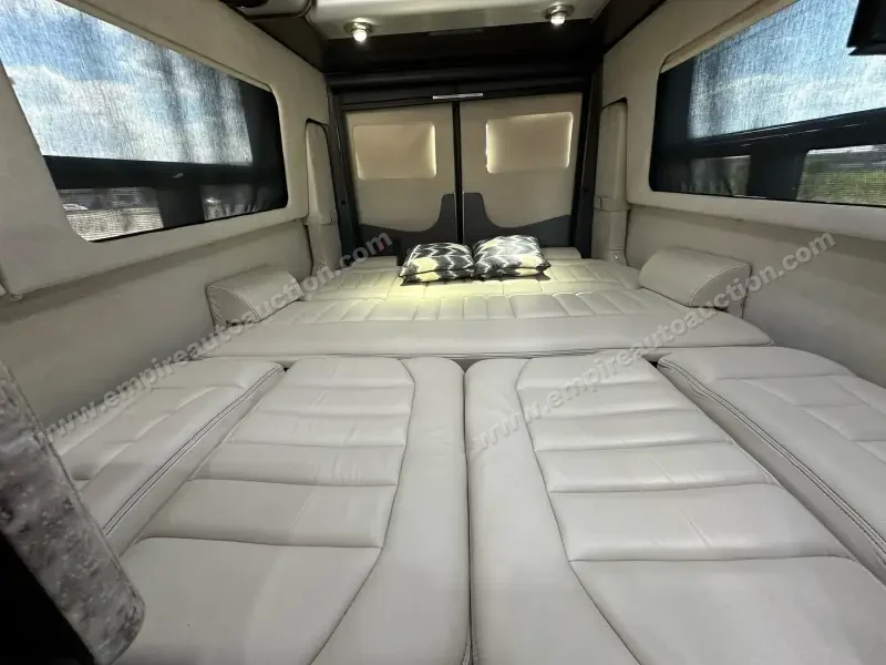 2016 Airstream Interstate EXT Grand Tour Series photo 47