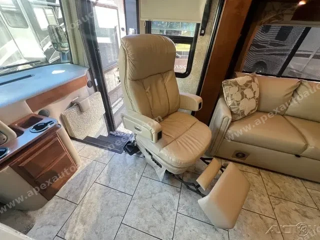 2011 Tiffin Allegro Red 36QSA photo 28