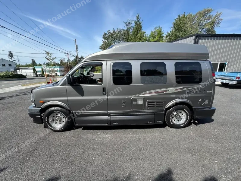 2010 Roadtrek 170 Versatile photo 30