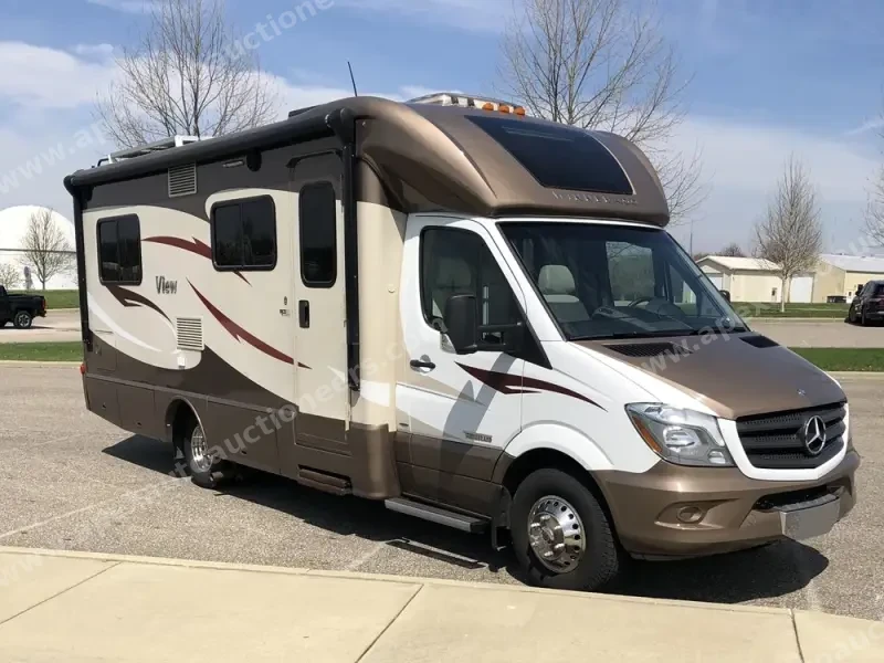 2015 Winnebago View Profile 24V photo 29