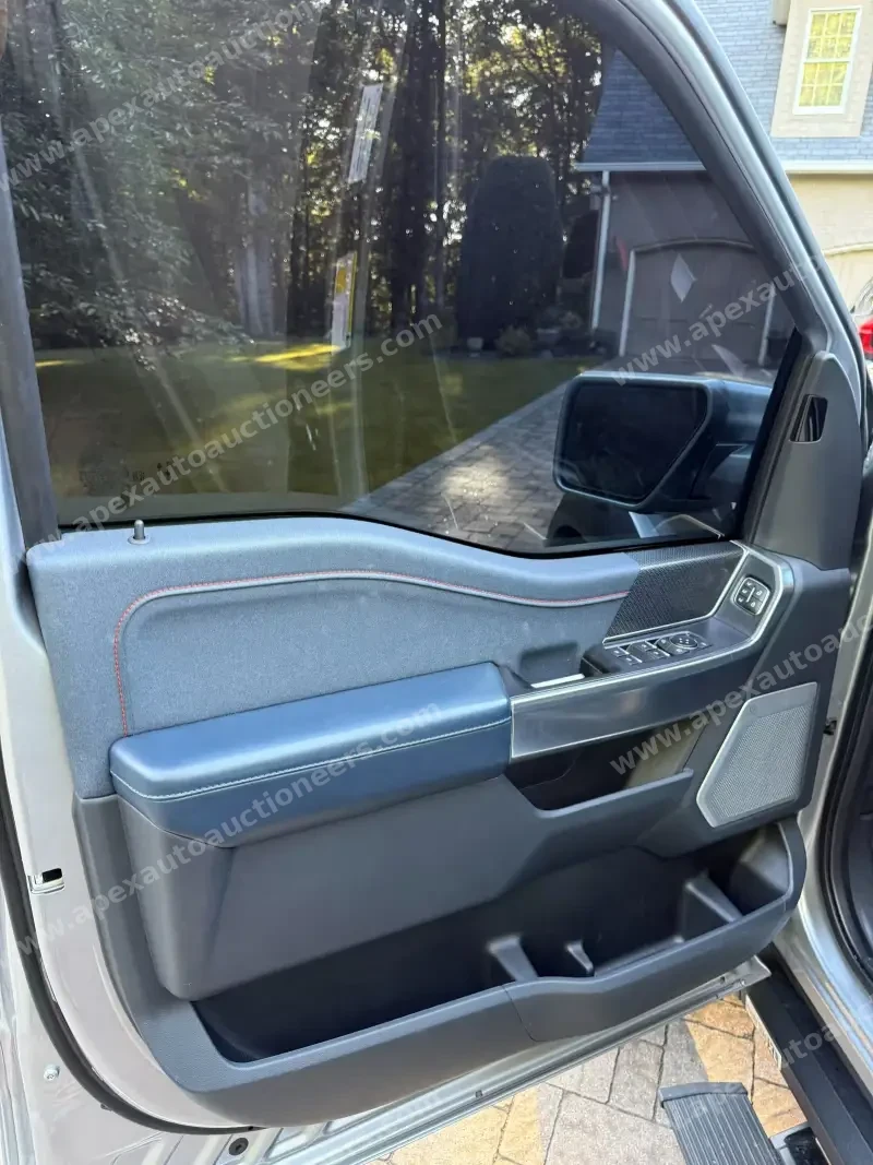 2021 Ford F150 SuperCrew Cab Raptor photo 18