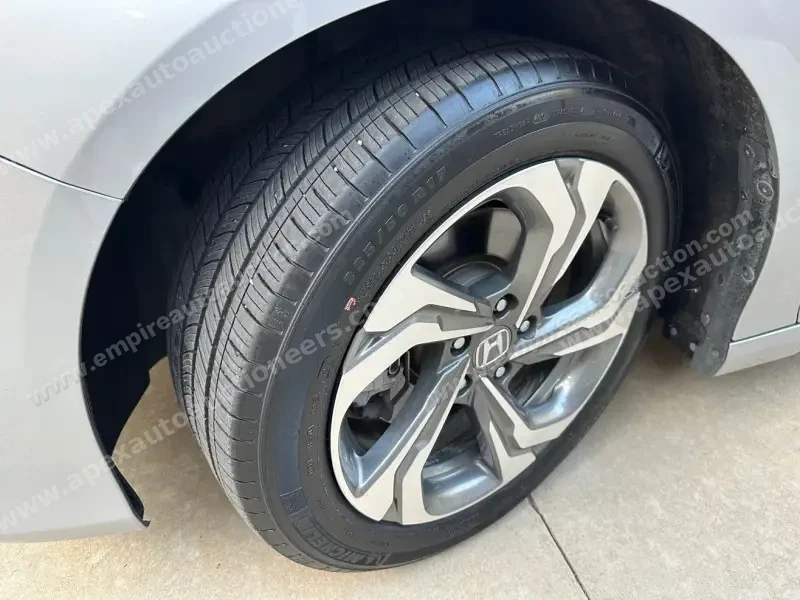2018 Honda Accord EX-L photo 7